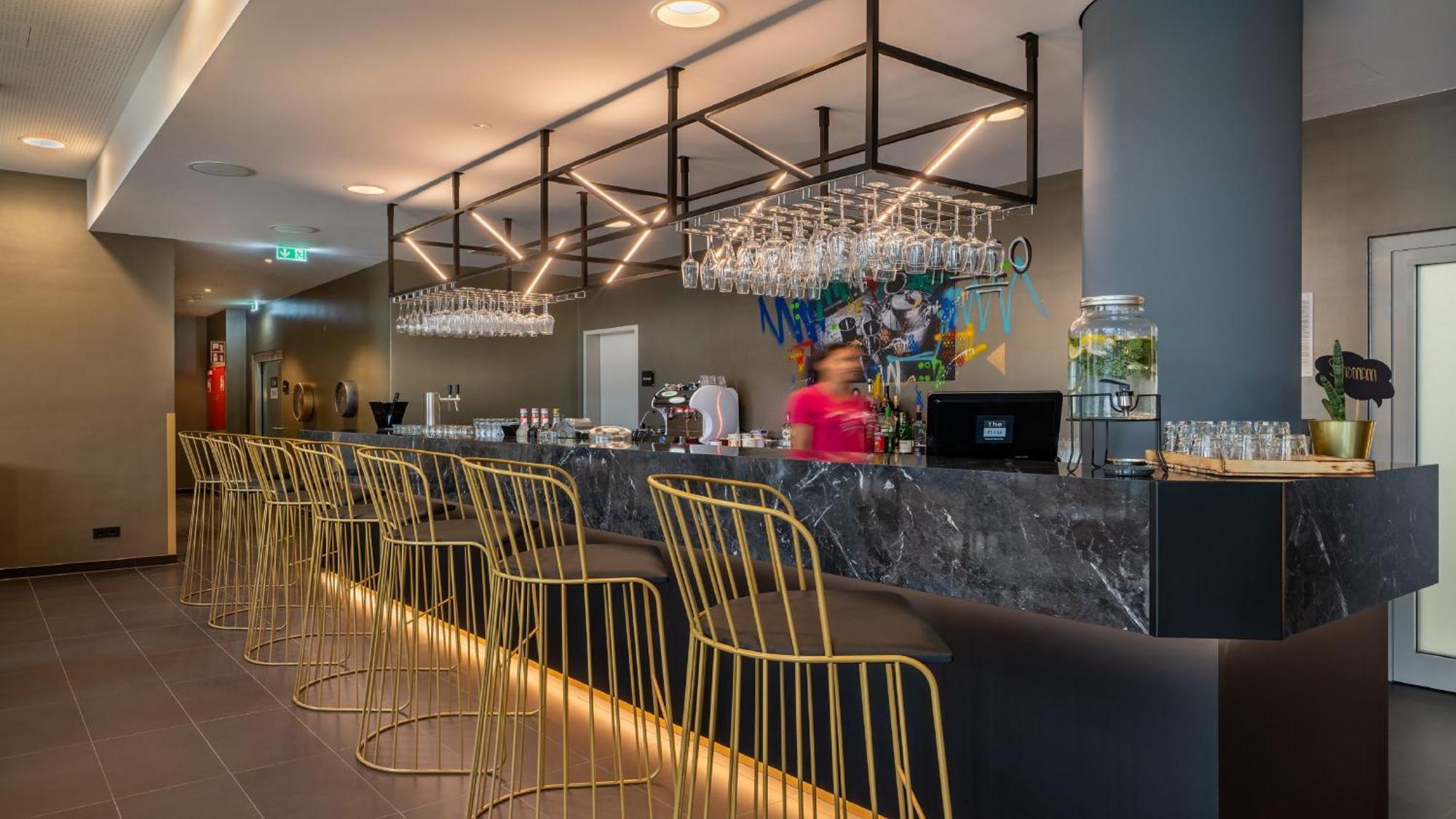 Holiday Inn - The Niu, Ridge Halle Central Station By Ihg Exterior foto