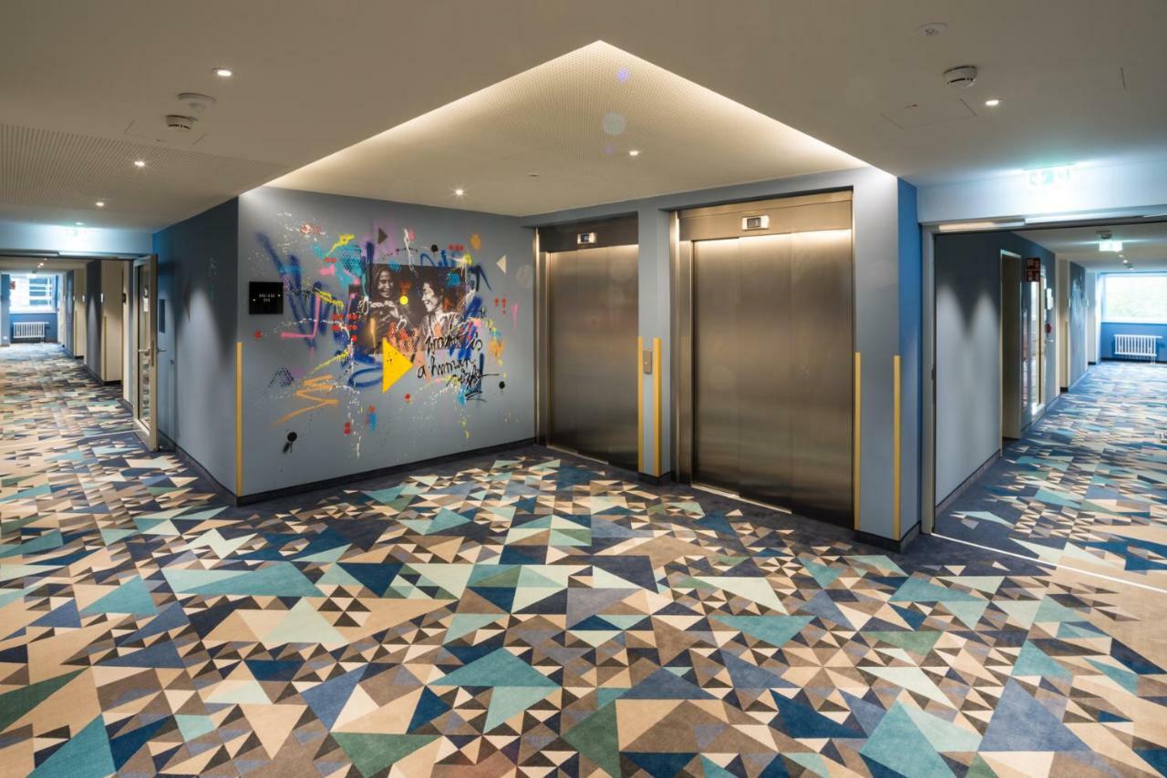 Holiday Inn - The Niu, Ridge Halle Central Station By Ihg Exterior foto